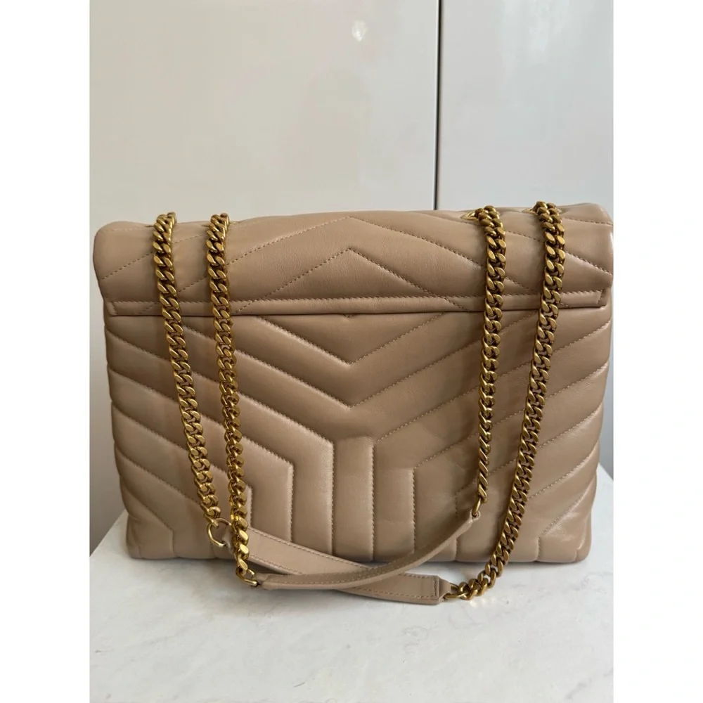 Yves Saint Laurent Loulou Medium - Picture 6 of 9